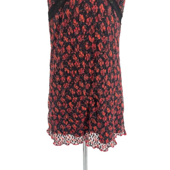 Urban Outfitters Fifi Dress Floral Print Lace Mini Red Black Size Medium - Picture 3 of 12